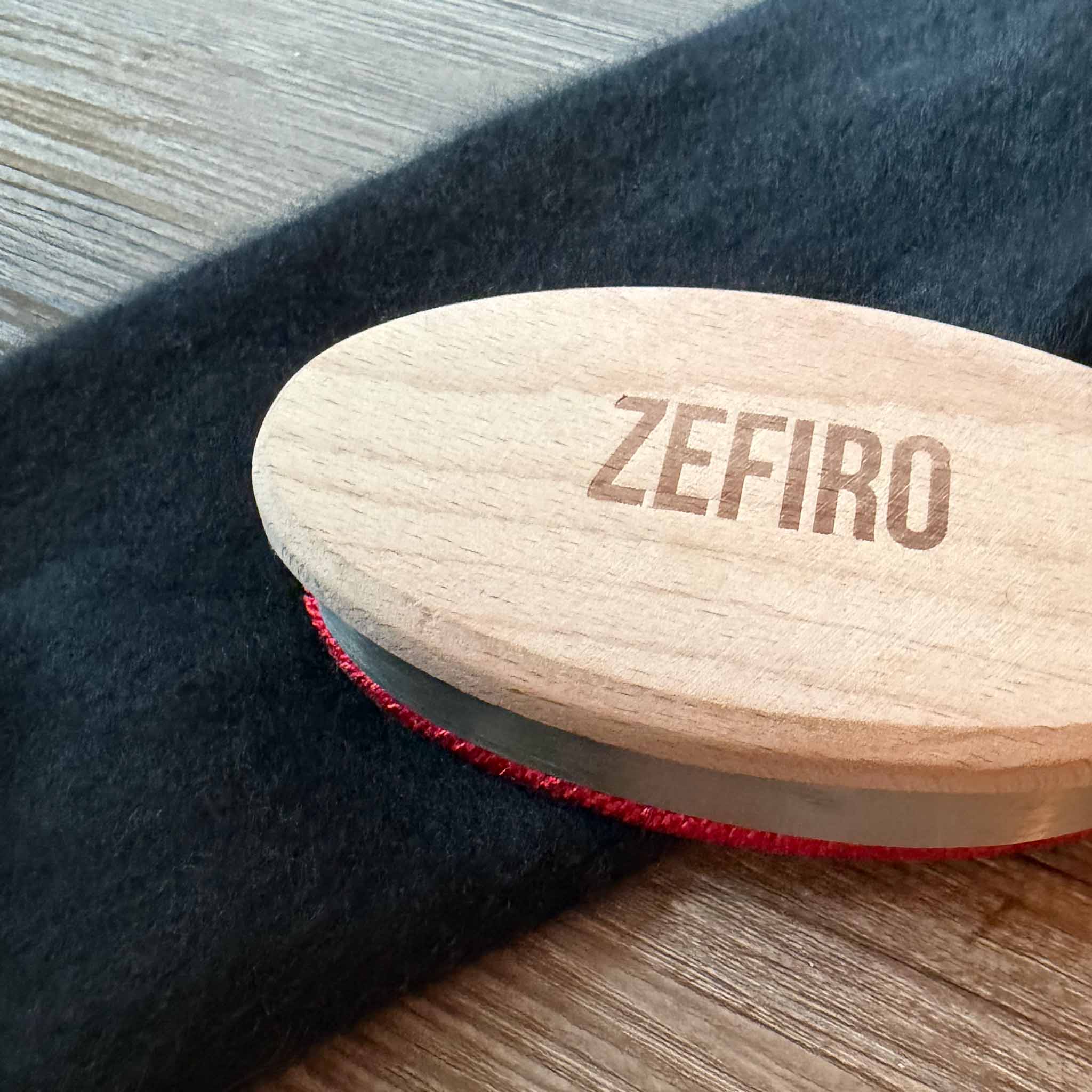 Beechwood Reusable Fuzz Remover