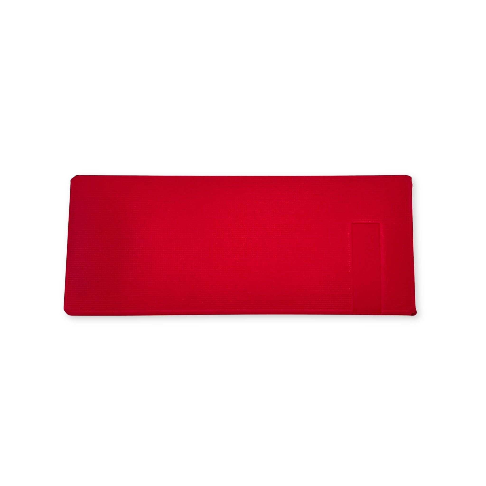 Red envelope packaging for Tat-Tat pencils set of 3