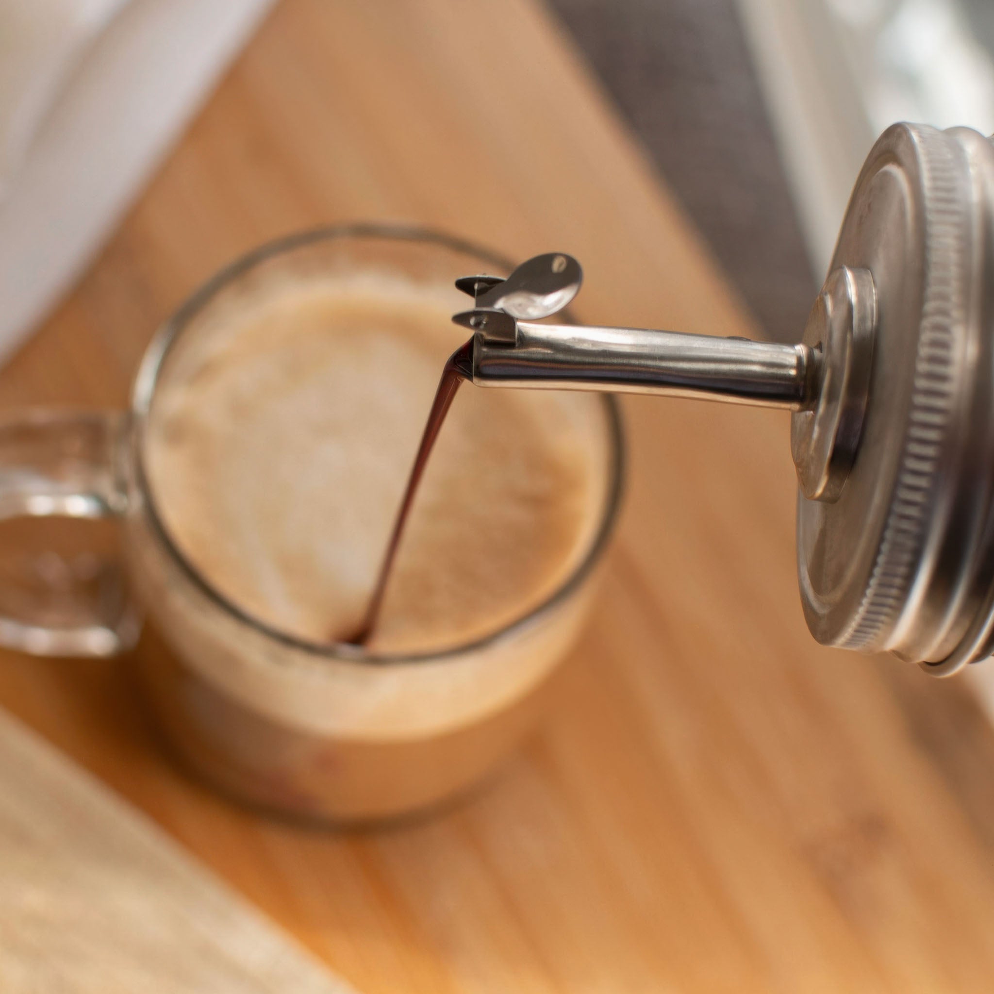 Mason Jar Self-Closing Pour Spout