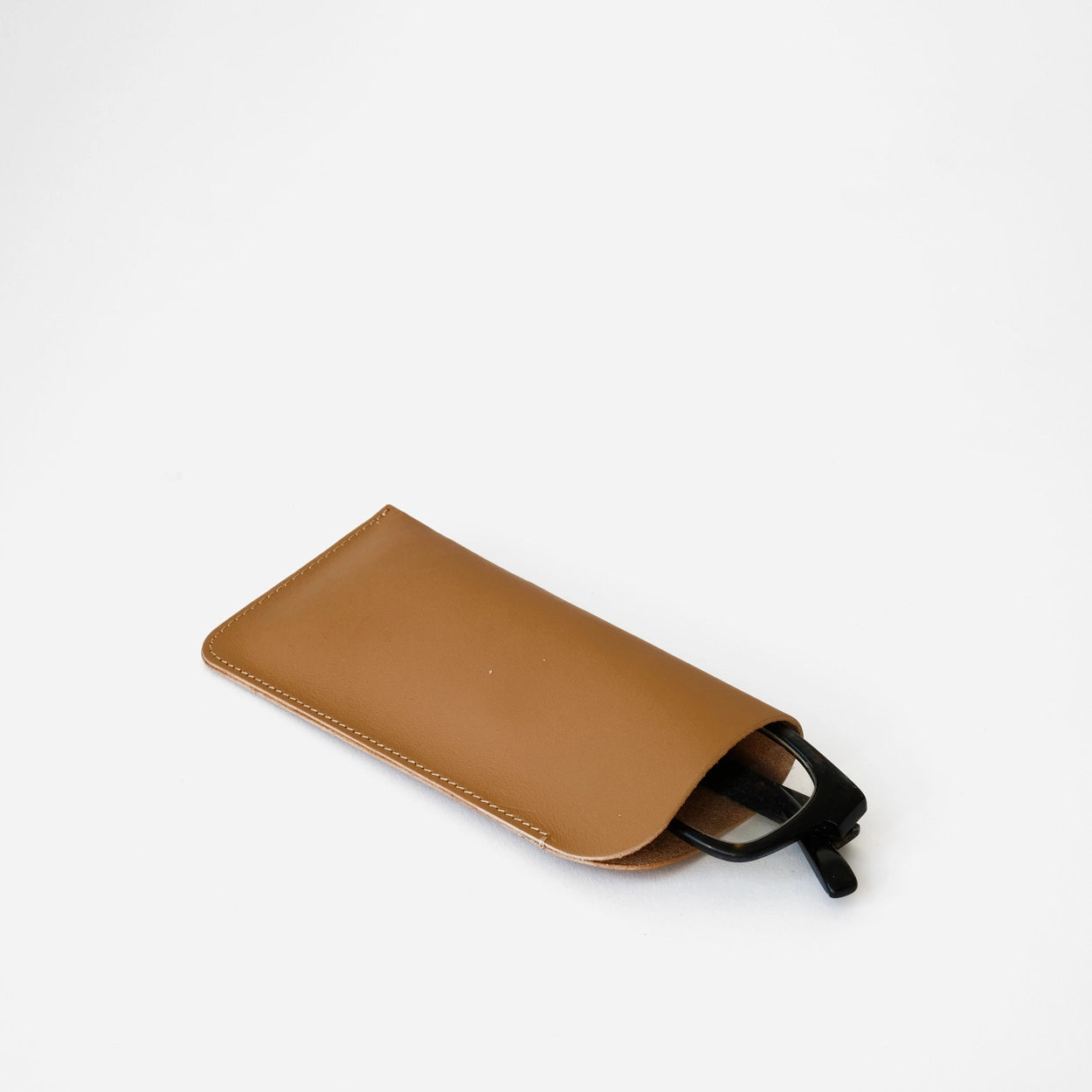 Minor History The Looker Glasses Case Holder in color saddle