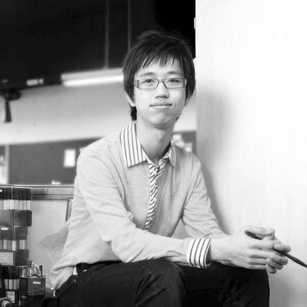 Black and white profile picture of designer  Joonhyun Kim