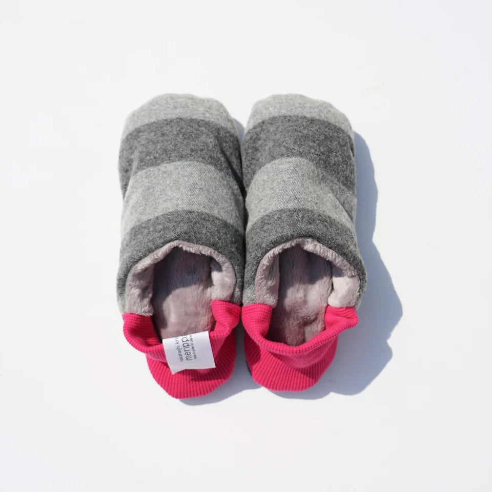 image of merippa slippers Flannel stripes and Fur design