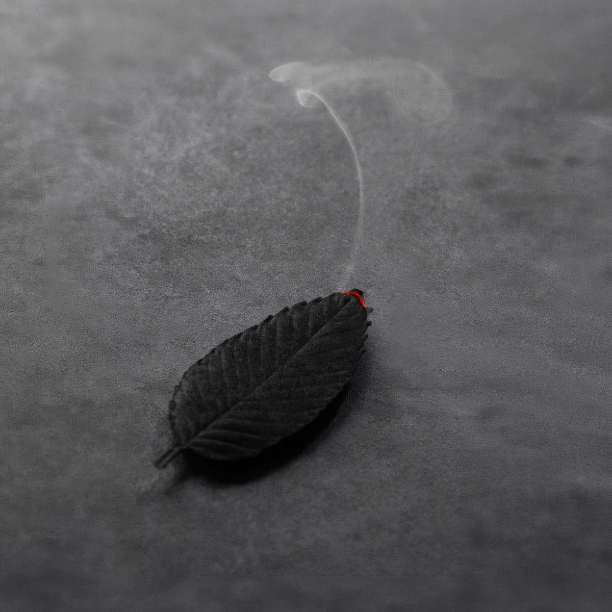 HA KO Paper Incense – Black No. 01 Relax, Set of 6