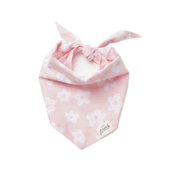 Image of The Paws Daisie bandana on a white background