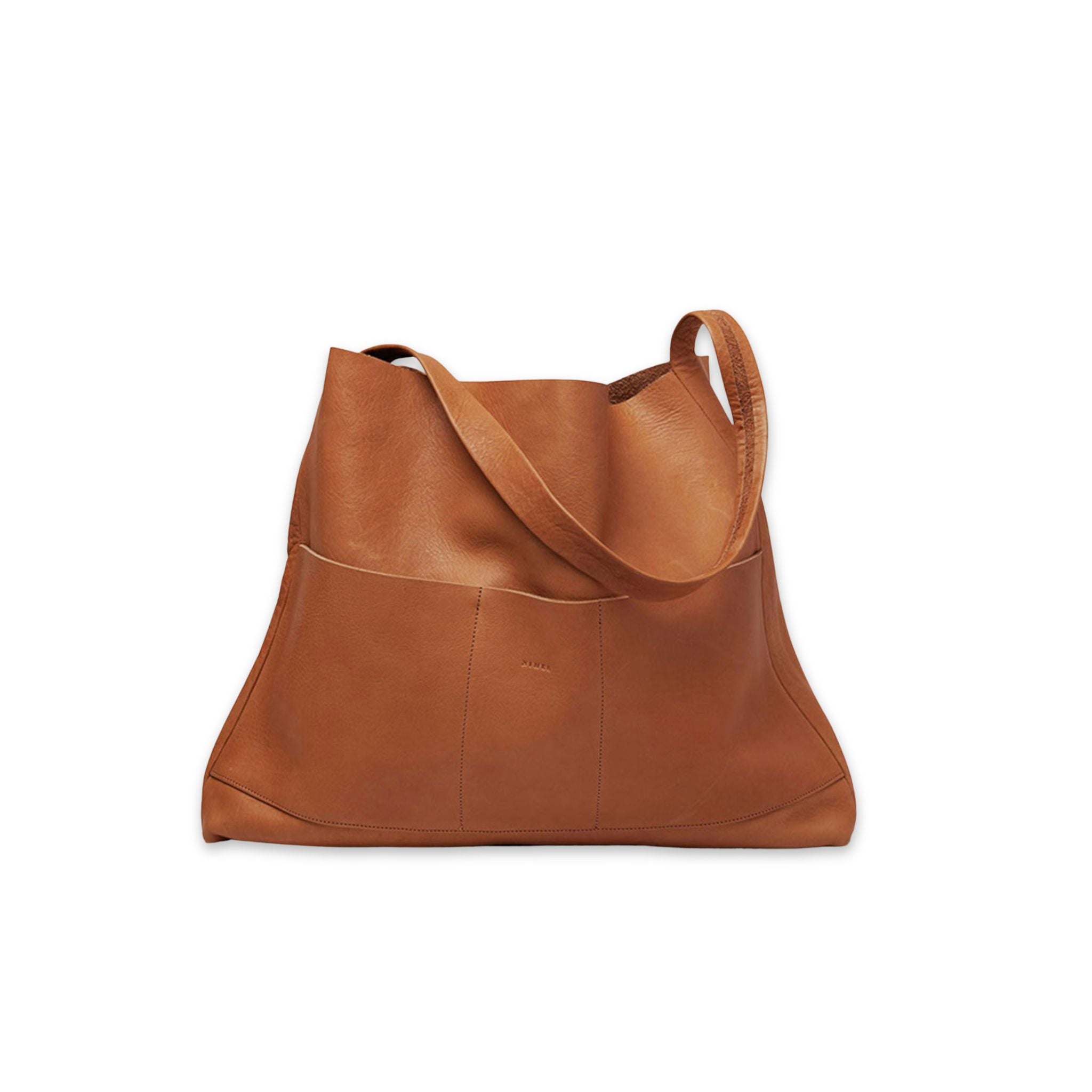 Front view of bonarda bag color saddle with strap down